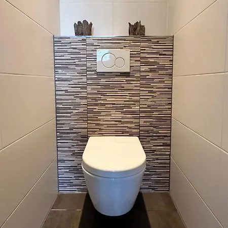 -strandparel- Nabij Het Comomeer En Keukenhof Noordwijkerhout